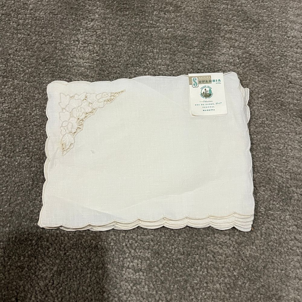 Madeira Superbia Vintage White Linen Napkins with Floral Embroidery‎ Set of 6